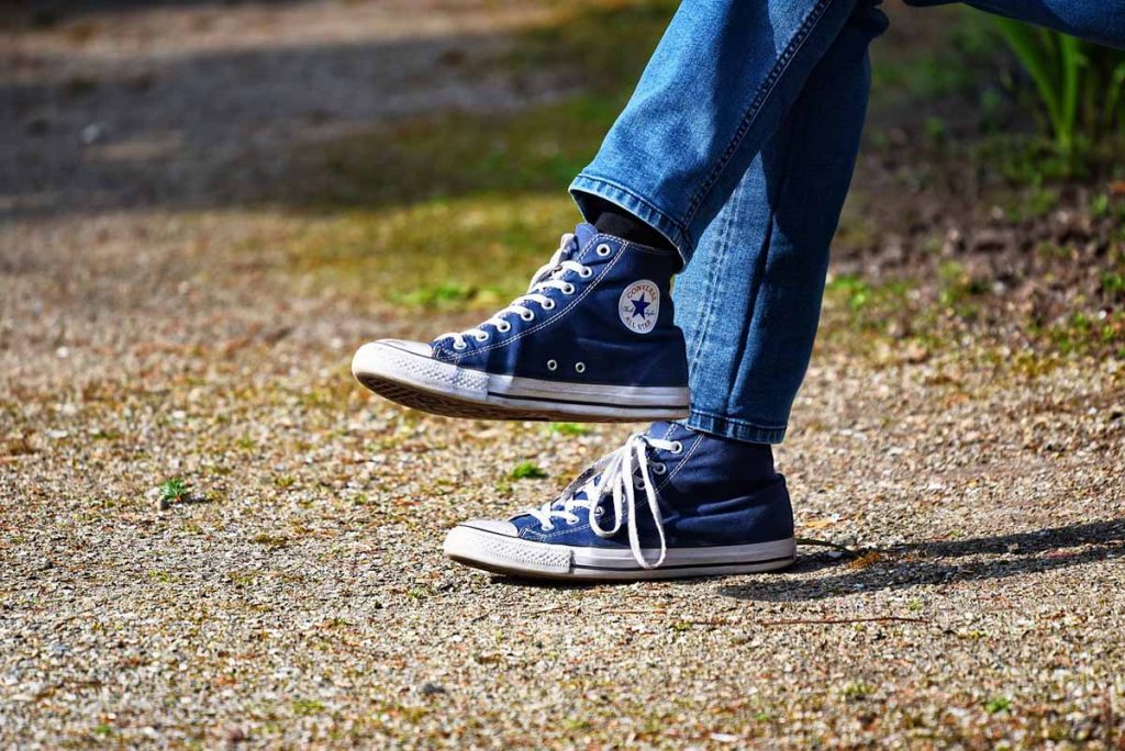 Chucks Jeanshose Feldweg